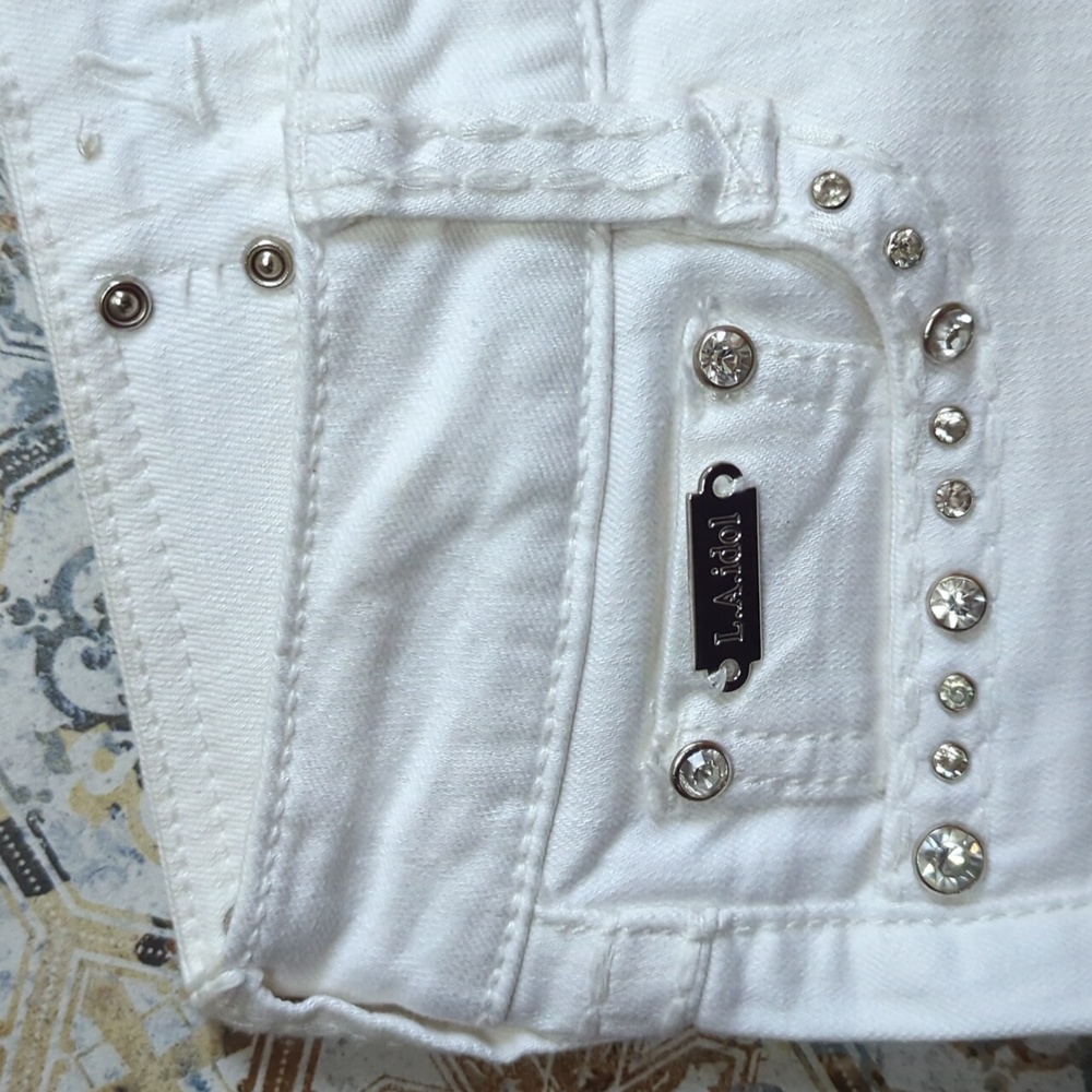 Jeans - Picture 5 of 5